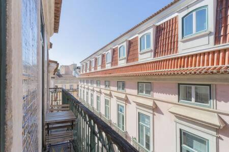 Old Town Chiado Balcony Aircon By Ld Apartments 리스본 외부 사진